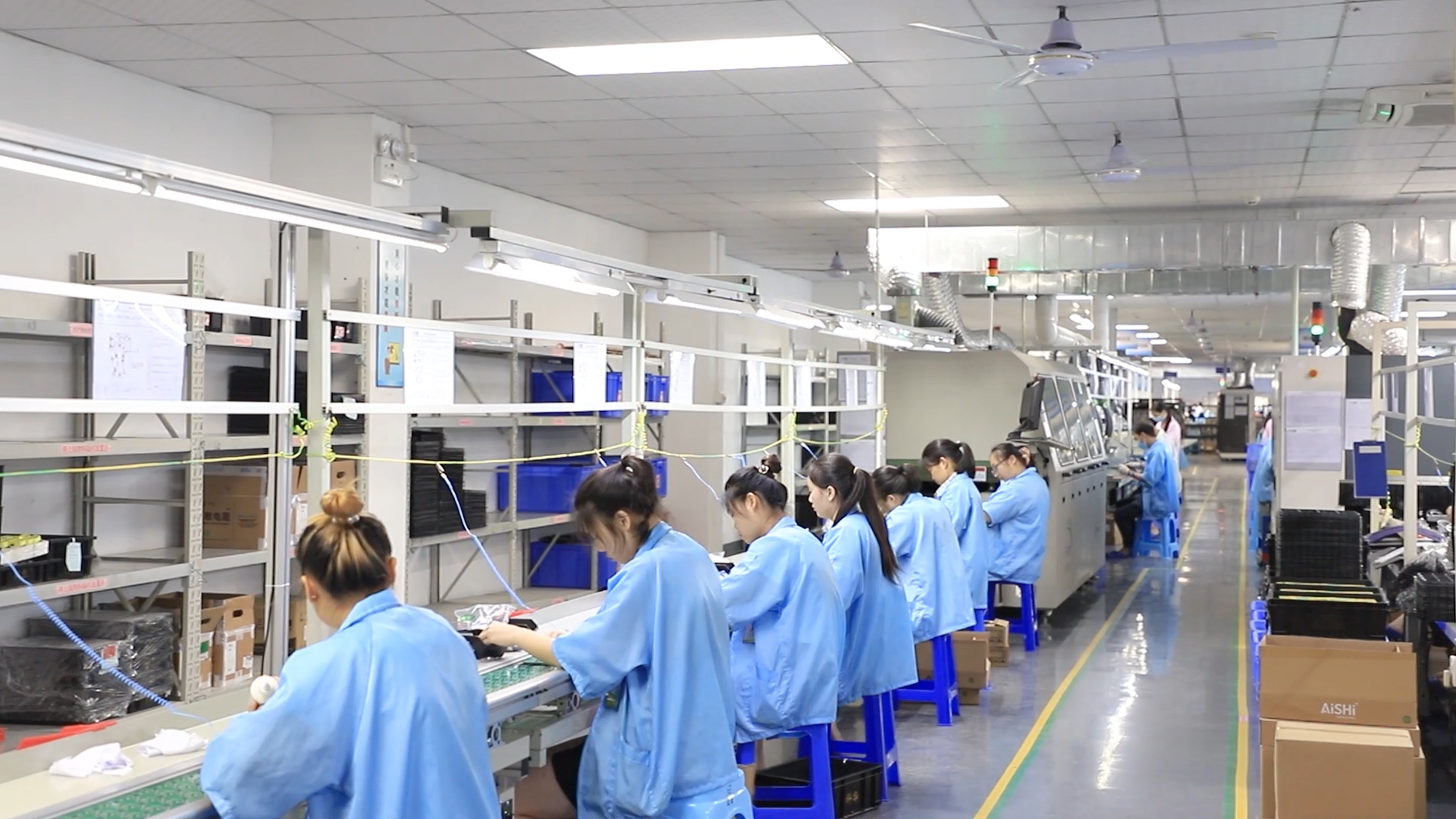 Mester has 50+ professional engineers focused on indoor and outdoor lighting R&D, continuous breakthrough and innovation.